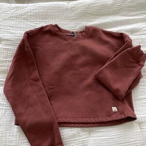 Cropped Vuori Sweatshirt Size Small Brown
